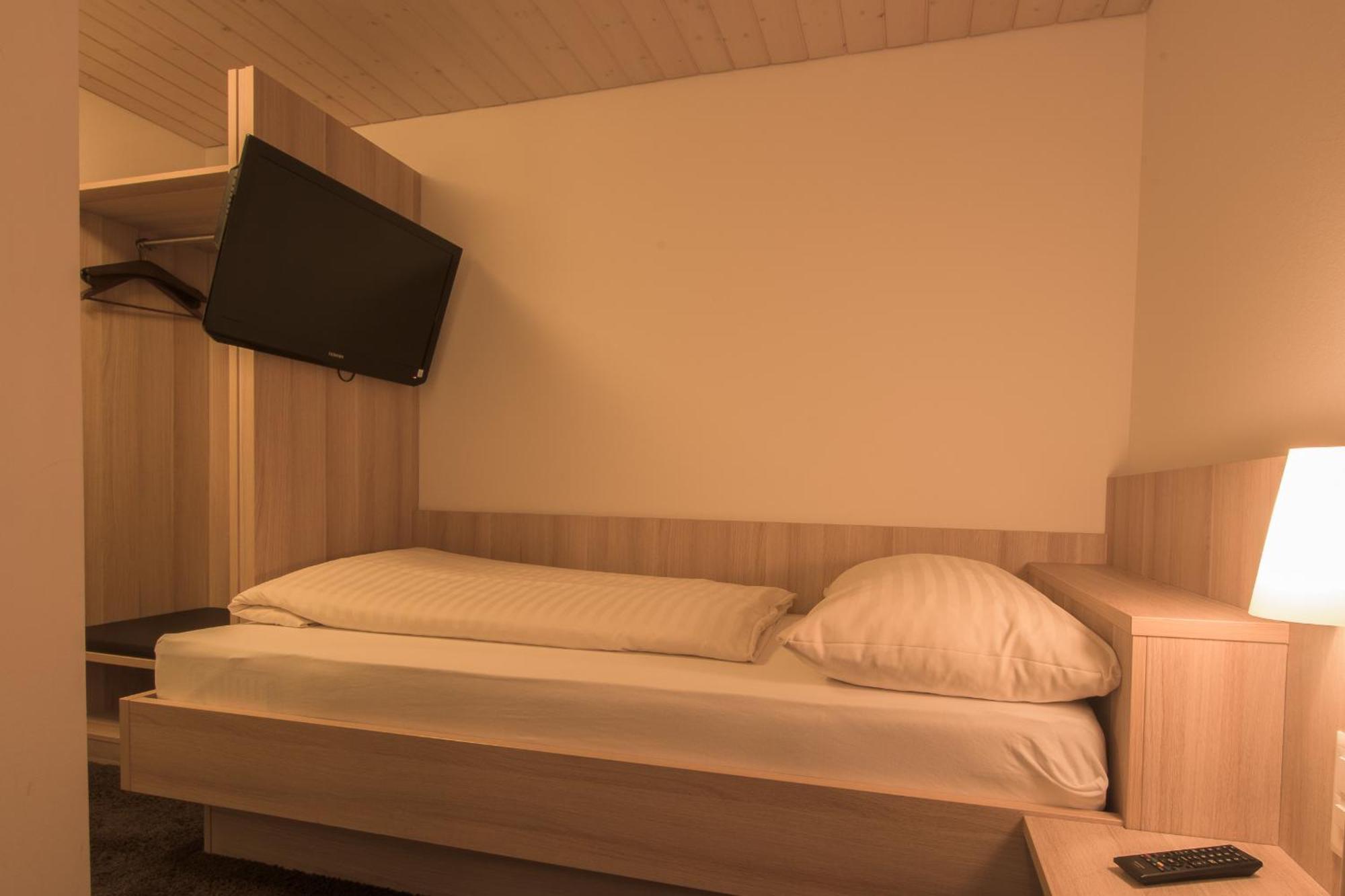 Hotel Zum Goldenen Kreuz Frauenfeld Szoba fotó