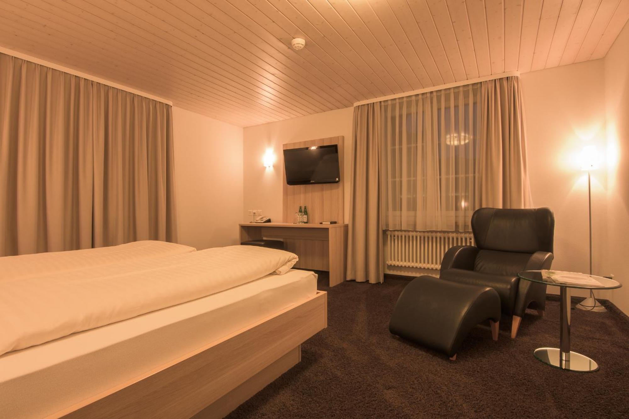 Hotel Zum Goldenen Kreuz Frauenfeld Szoba fotó